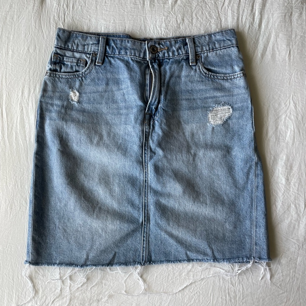 Denim Lucky Brand Skirt Size 4/27 With Distressed Detailing and Cutout